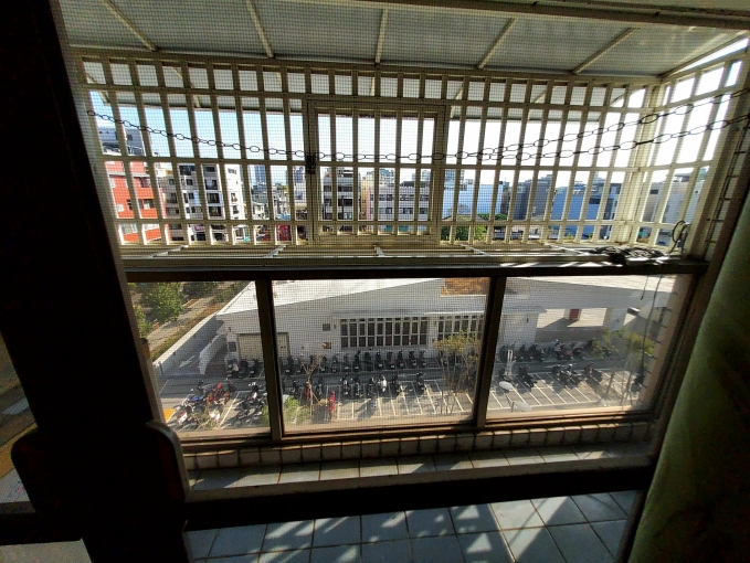 獨立大套房-台中後站新時代購物中心旁(代收包裹,可租補)(第12張)