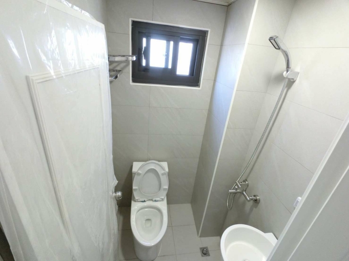 西裝快皺掉了⚡可租補✨陽台獨洗💕近逢甲 中央公園⚡宇你相見（第5張）