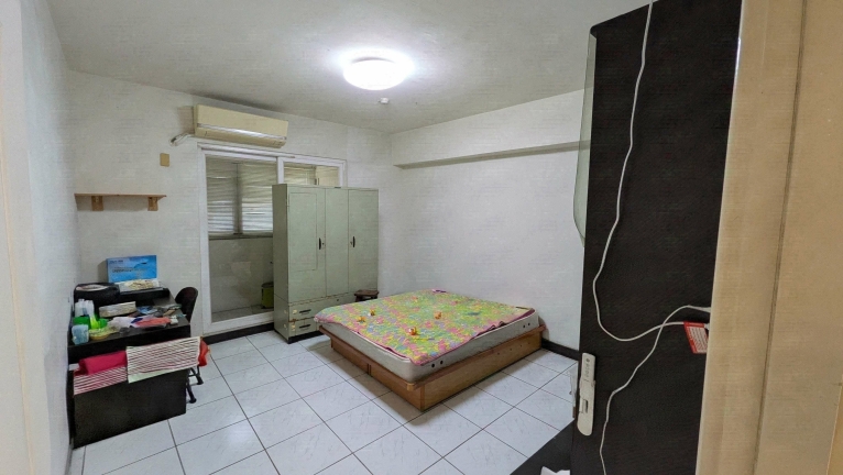 💖三房二廳🏡西區電梯大兩房🌺可租補家具電全配 (鄰近BRT, 統聯)（第2張）