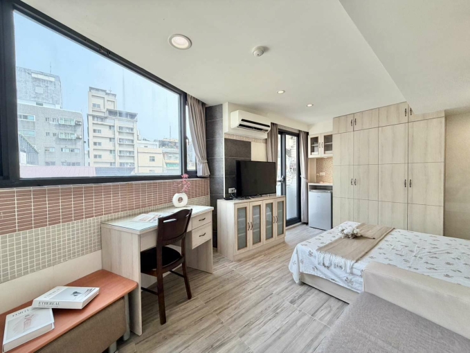 珍珠奶茶不要珍珠✨可租補✨陽台獨洗💕近一中 中友⚡宇你相見（第6張）