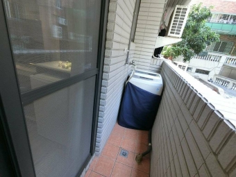 台電*飲水機*子母車*陽台獨洗曬～機車位～（第10張）