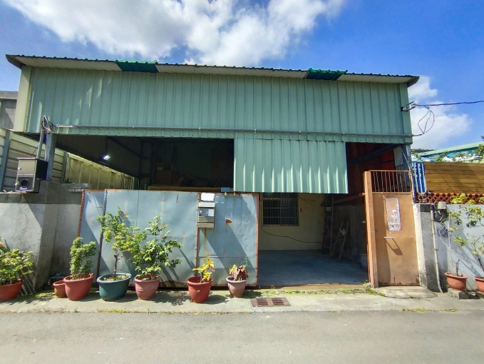 老樹公園巷口✨8米寬大庭院一樓平房✨可店住可營登（第12張）