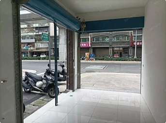 板新捷運4分❤️板橋捷運❤️三角窗店面❤️可營登❤️適各行業（第1張）