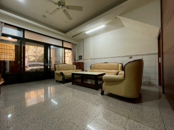 🔥南屯整棟透天🔥超大坪數🔥全新冷氣🔥跑步機（第1張）