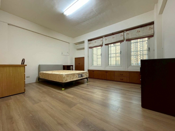 🔥南屯整棟透天🔥超大坪數🔥全新冷氣🔥跑步機（第7張）