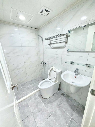 🔥西屯可貓套房🔥陽台獨洗🔥可租補🔥文心中港路口 - Image 2