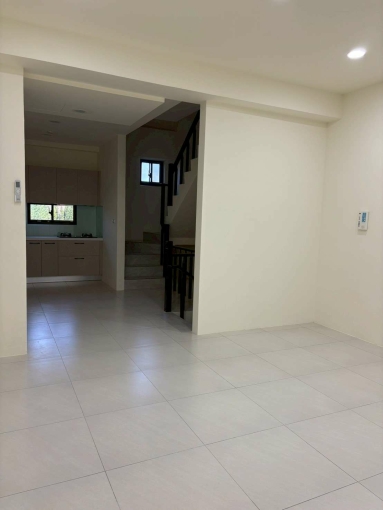 全新新成屋冷暖氣及廚具（第4張）