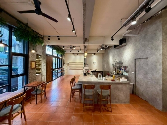 租-五期精誠v向上｜10米大面寬｜邊間*咖啡廳店面（第9張）