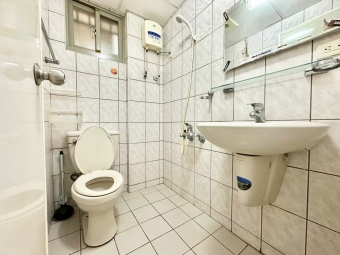 近興大超便宜台水電✨可租補✨學生最愛✨衛浴開窗✨省錢必看 - Image 9