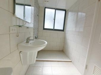 可租補~超新透天套房*陽台獨洗曬*採光佳*飲水機*子母車～（第13張）