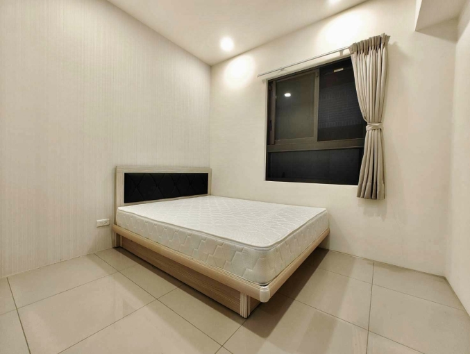 🌟大客廳面公園！洲際W｜質感滿分｜全配家具｜禁菸寵（第3張）