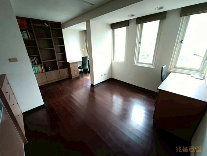 兆基社會住宅🏠新店獨棟透天‧專屬花園(可租補、免仲)(第8張)