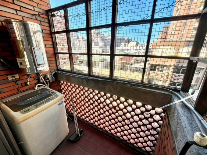 類一房一廳✨台水電✨雙租補✨陽台獨洗✨木地板✨ - Image 8