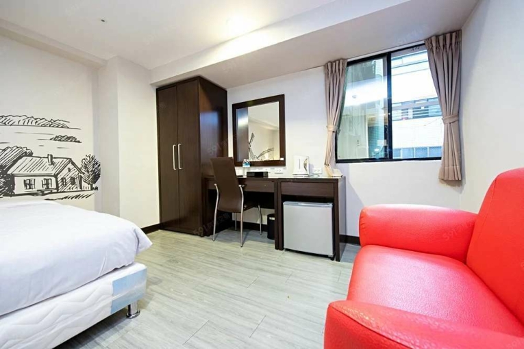 飯店式管理、近三多捷運站、可短中期租優惠（第2張）