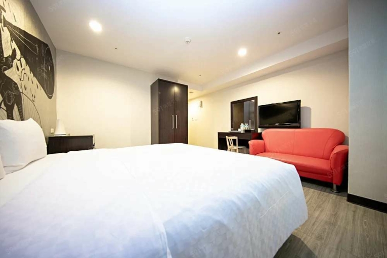 飯店式管理、近三多捷運站、可短中期租優惠（第12張）