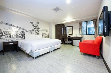 飯店式管理、近三多捷運站、可短中期租優惠（第1張）