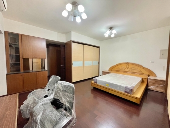 整棟出租🍀四房四衛🍀稀有可寵🍀子母車🍀雙車位🍀可合租（第6張）