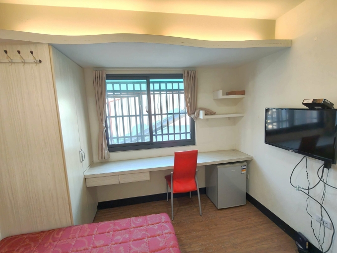 橘子🍊送保潔墊🍊水湳最便宜🍊可租補網路第四台套房（第8張）