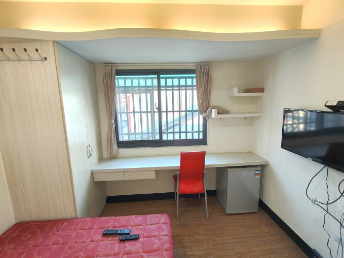 橘子🍊送保潔墊🍊水湳最便宜🍊可租補網路第四台套房（第5張）