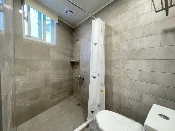 可租補/可寵/水湳經貿/14期旁/電梯透天/全新未住獨洗獨曬大套房 （22間） - Image 3