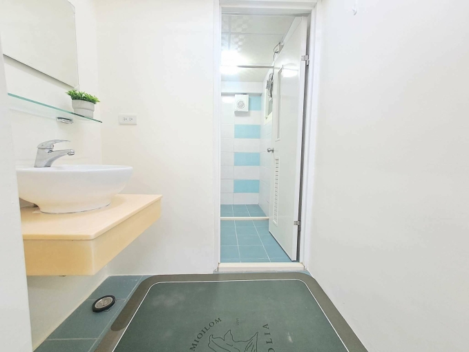 大空間*沙發*陽台獨洗曬*飲水機*子母車*機車位 - Image 9