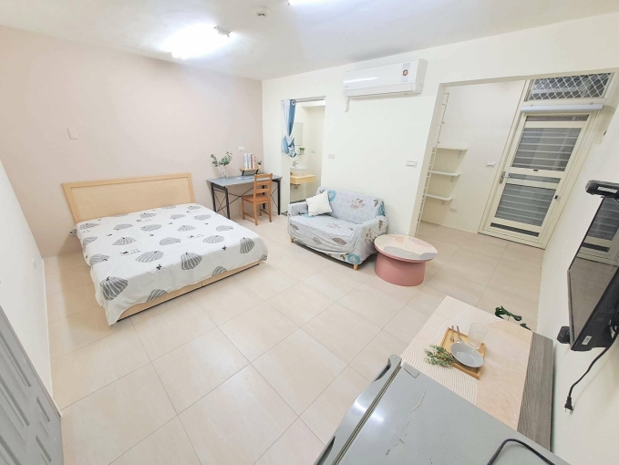 大空間*沙發*陽台獨洗曬*飲水機*子母車*機車位 - Image 4