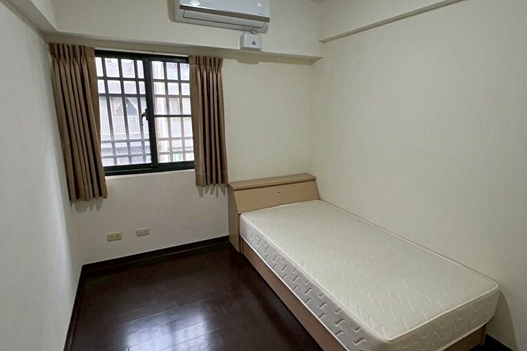 兆基社會住宅🏠大里大二房家具齊有車位🏠可雙租補（第6張）