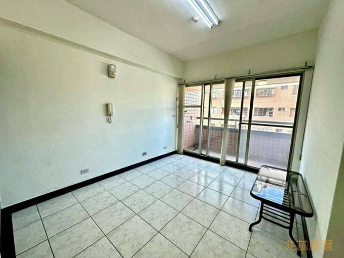 兆基社會住宅🏠可租補全室油漆家具可談有車位(第2張)