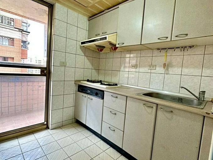 兆基社會住宅🏠可租補全室油漆家具可談有車位(第6張)