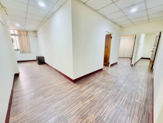 廷選好屋✨西屯稀有超值四房二衛✨可租補✨房間大間採光佳 - Image 7