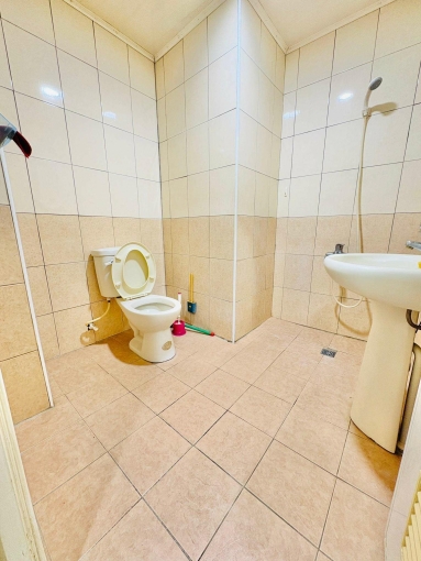 廷選好屋✨西屯稀有超值四房二衛✨可租補✨房間大間採光佳 - Image 6