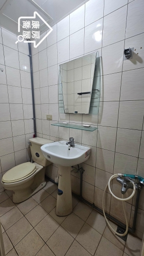 秒殺二樓萬隆站步行只要2分鐘萬福國小房間有窗有陽台（第7張）