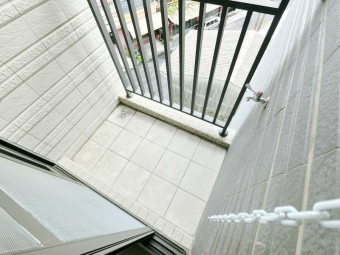 很新電梯套房@陽台@飲水機@子母車（第9張）