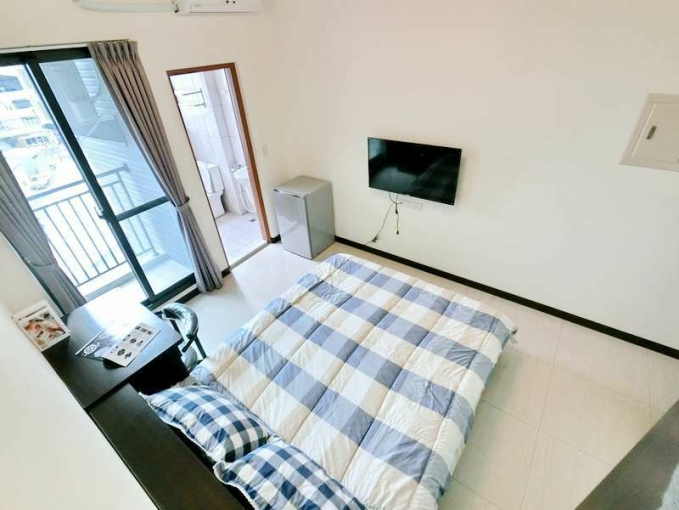 很新電梯套房@陽台@飲水機@子母車（第3張）