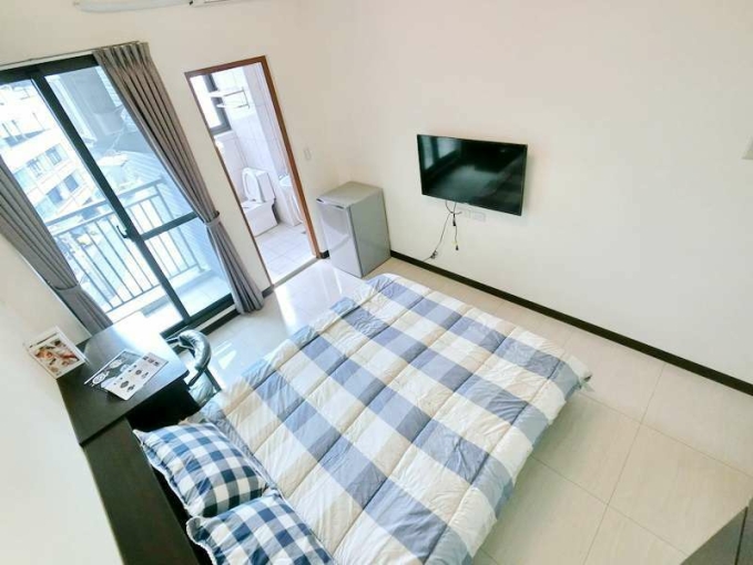 很新電梯套房@陽台@飲水機@子母車（第4張）