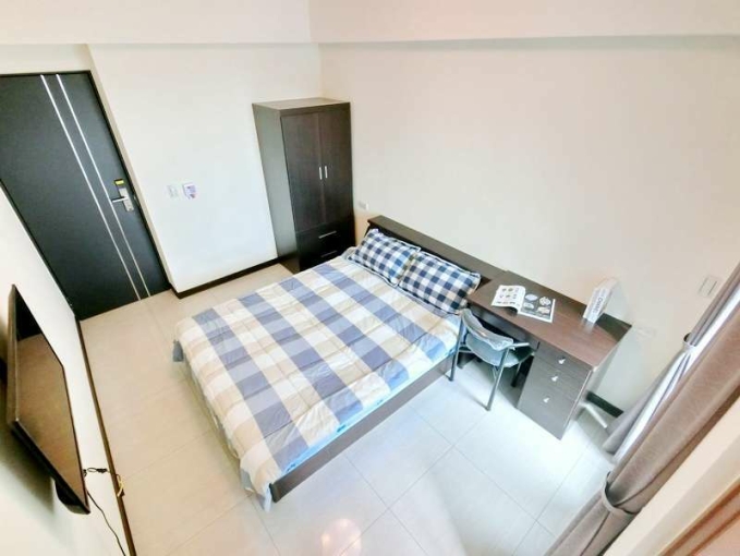 很新電梯套房@陽台@飲水機@子母車（第5張）