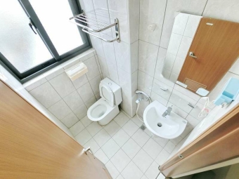 很新電梯套房@陽台@飲水機@子母車（第8張）