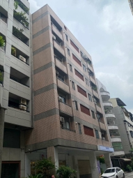 🚨🔥8米大面寬黃金店面出租，20公尺公有超大停車場（第1張）