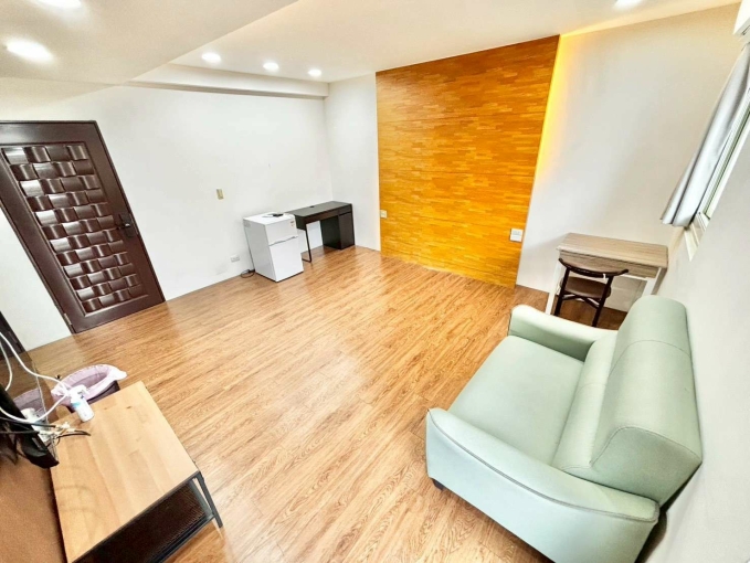 可雙租補✨可寵大套房✨陽台獨洗曬✨衛浴乾溼分離✨更衣室🏡機車位 - Image 2