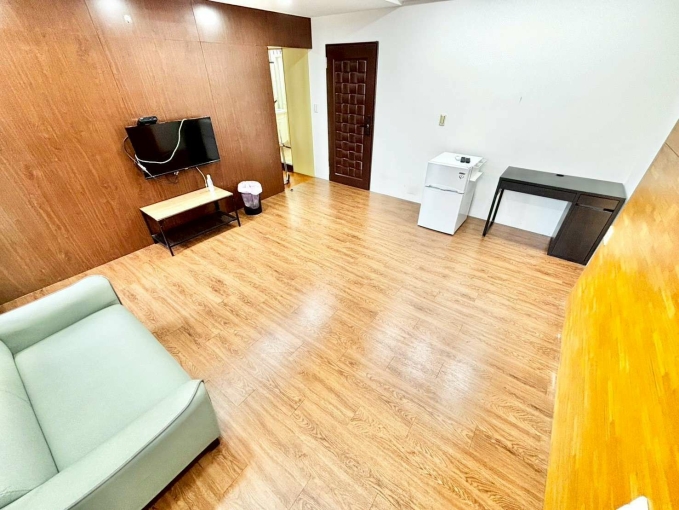 可雙租補✨可寵大套房✨陽台獨洗曬✨衛浴乾溼分離✨更衣室🏡機車位 - Image 1