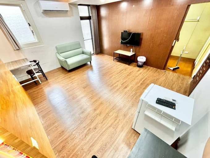 可雙租補✨可寵大套房✨陽台獨洗曬✨衛浴乾溼分離✨更衣室🏡機車位 - Image 3