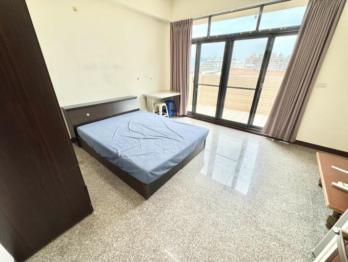 🏡潭子稀有陽台套房🏡可租補•採光好•近國道四號•潭陽國小•潭子科技園區 - Image 2