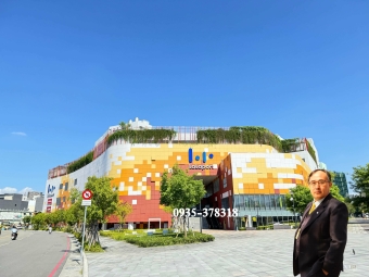 (含管)三井 LaLaport 台中｜浩瀚湖濱城｜三房平車（第1張）