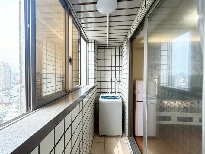 🔥中區台水台電🔥陽台獨洗🔥電梯大樓🔥走路台中醫院（第3張）