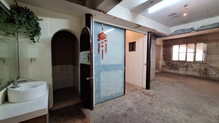 青海.西屯雙商圈B1-4F黃金店面(第5張)