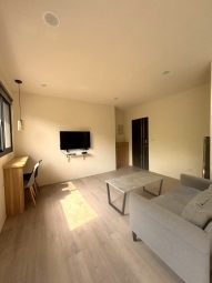 橘子🍊陳平國小🍊有電梯陽台獨洗曬網路大套房🍊可貓（第3張）