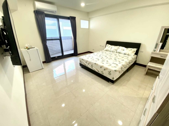 🌳電梯美套💖代收包裹✨陽台獨洗🏠近文心公園💖 - Image 1