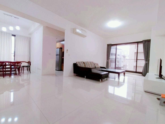 西屯逢甲/大坪數/高級電梯3房+平面車位/泡澡浴缸/可租補（第1張）