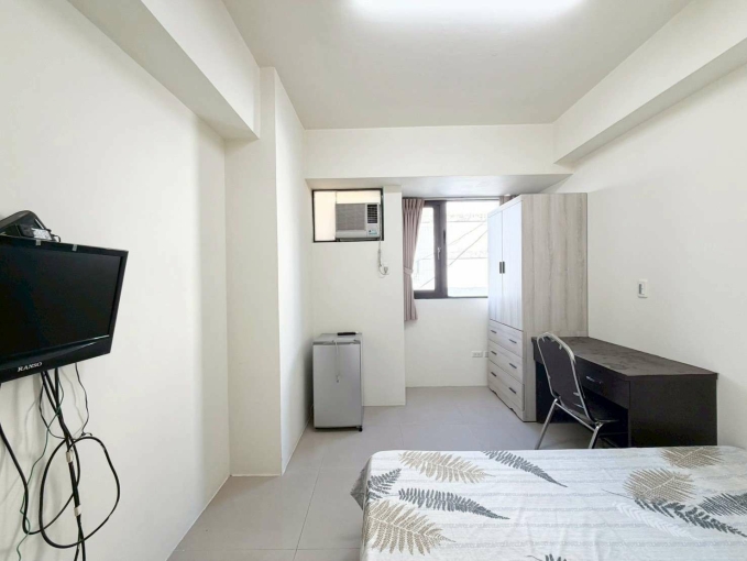 一中可租補電梯套房☆沙發☆子母車（第8張）