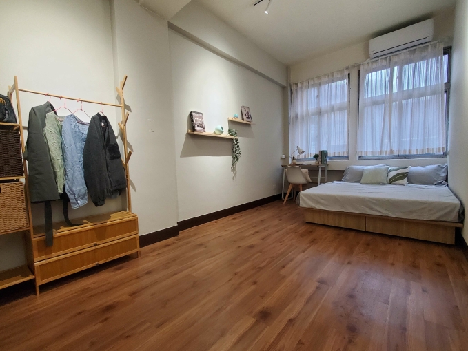 近西門站寬敞雙窗雅房（第1張）